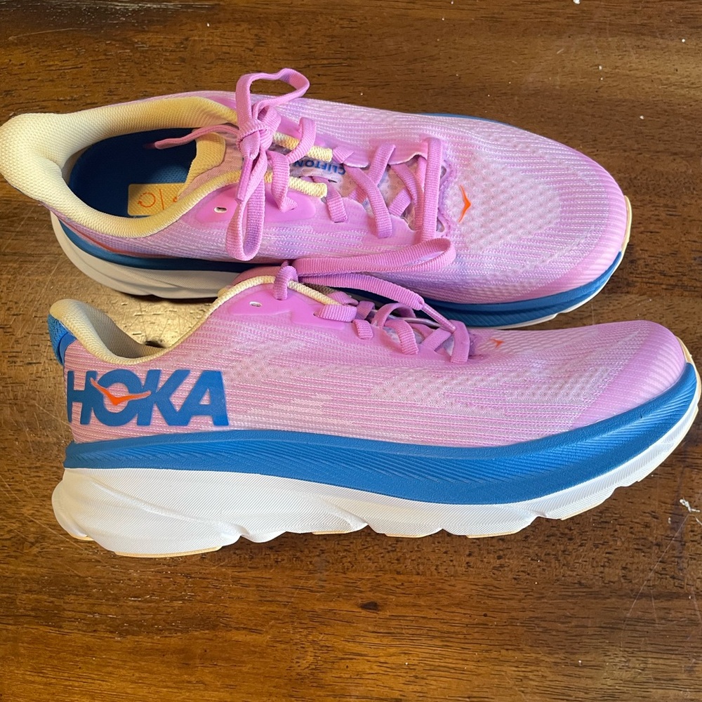 Hoka Clifton 9 - Youth